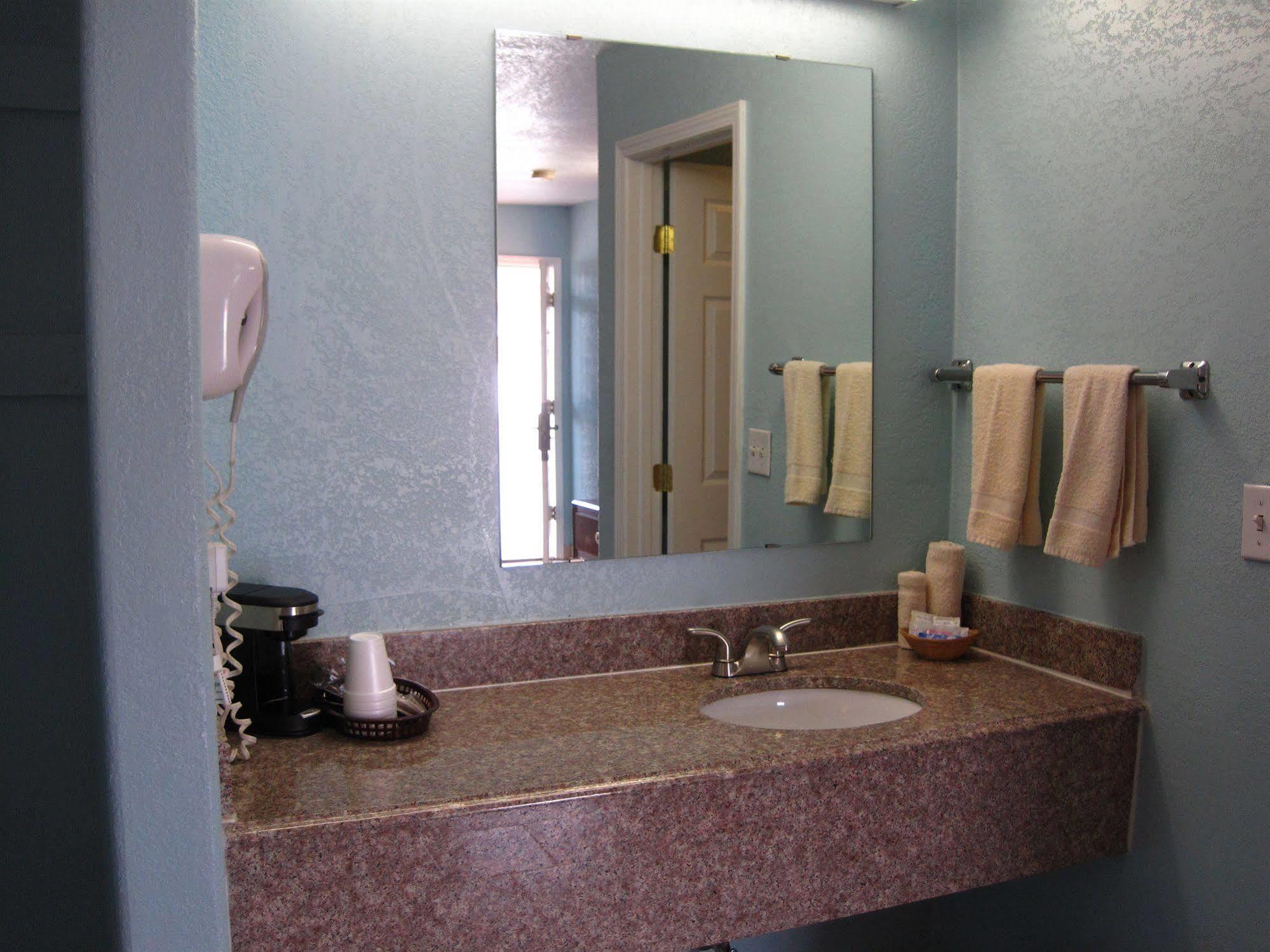 Pinn Road Inn And Suites Lackland Afb And Seaworld San Antonio Kültér fotó